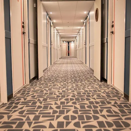 Ibis Budget Saint Quentin Yvelines - Velodrome مونتينيو لي بروتون