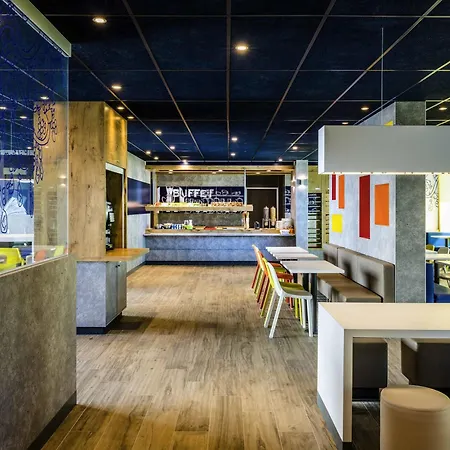 Ibis Budget Saint Quentin Yvelines - Velodrome 2*