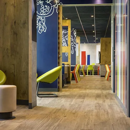 فندق Ibis Budget Saint Quentin Yvelines - Velodrome مونتينيو لي بروتون