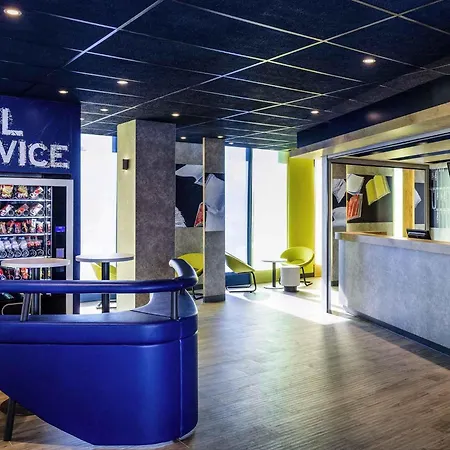 Ibis Budget Saint Quentin Yvelines - Velodrome فندق مونتينيو لي بروتون