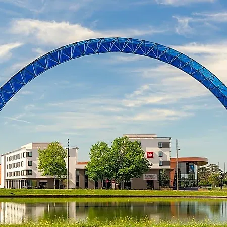 מלון Ibis Budget Saint Quentin Yvelines - Velodrome 2*