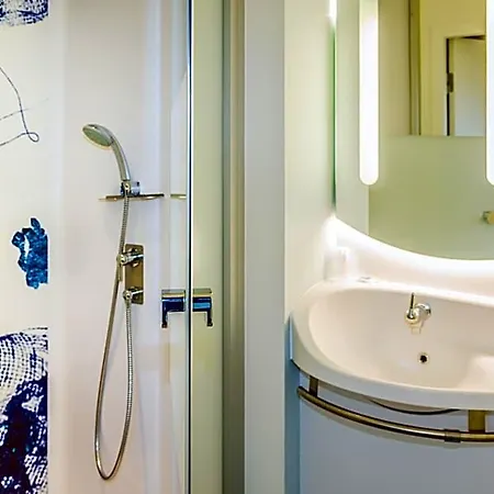 Ibis Budget Saint Quentin Yvelines - Velodrome 2*