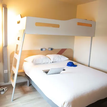 Ibis Budget Saint Quentin Yvelines - Velodrome 호텔 2*