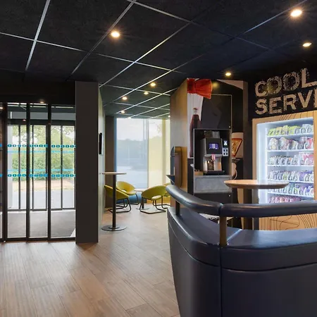 Ibis Budget Saint Quentin Yvelines - Velodrome Hotel Montigny-le-Bretonneux