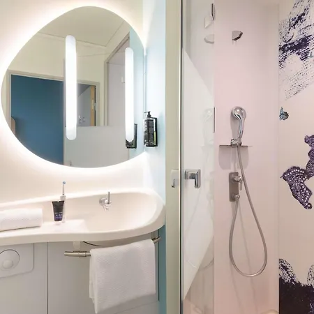 Ibis Budget Saint Quentin Yvelines - Vélodrome 2*