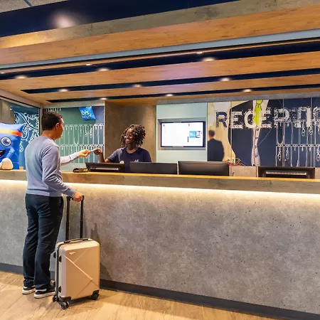 Hotel Ibis Budget Saint Quentin Yvelines - Vélodrome