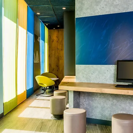 Ibis Budget Saint Quentin Yvelines - Velodrome فندق 2*